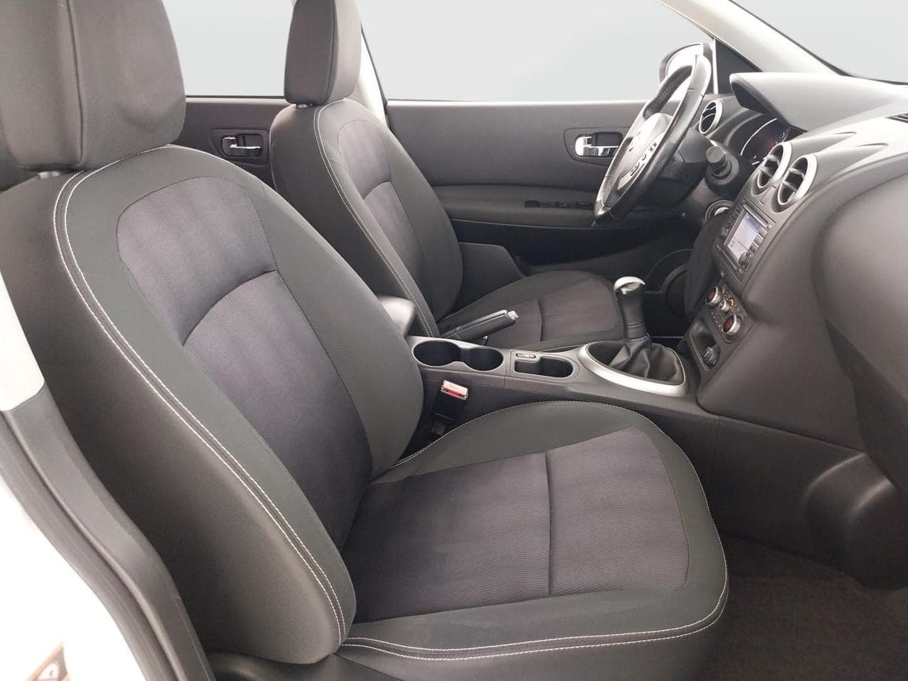 2012 Nissan QASHQAI - 12