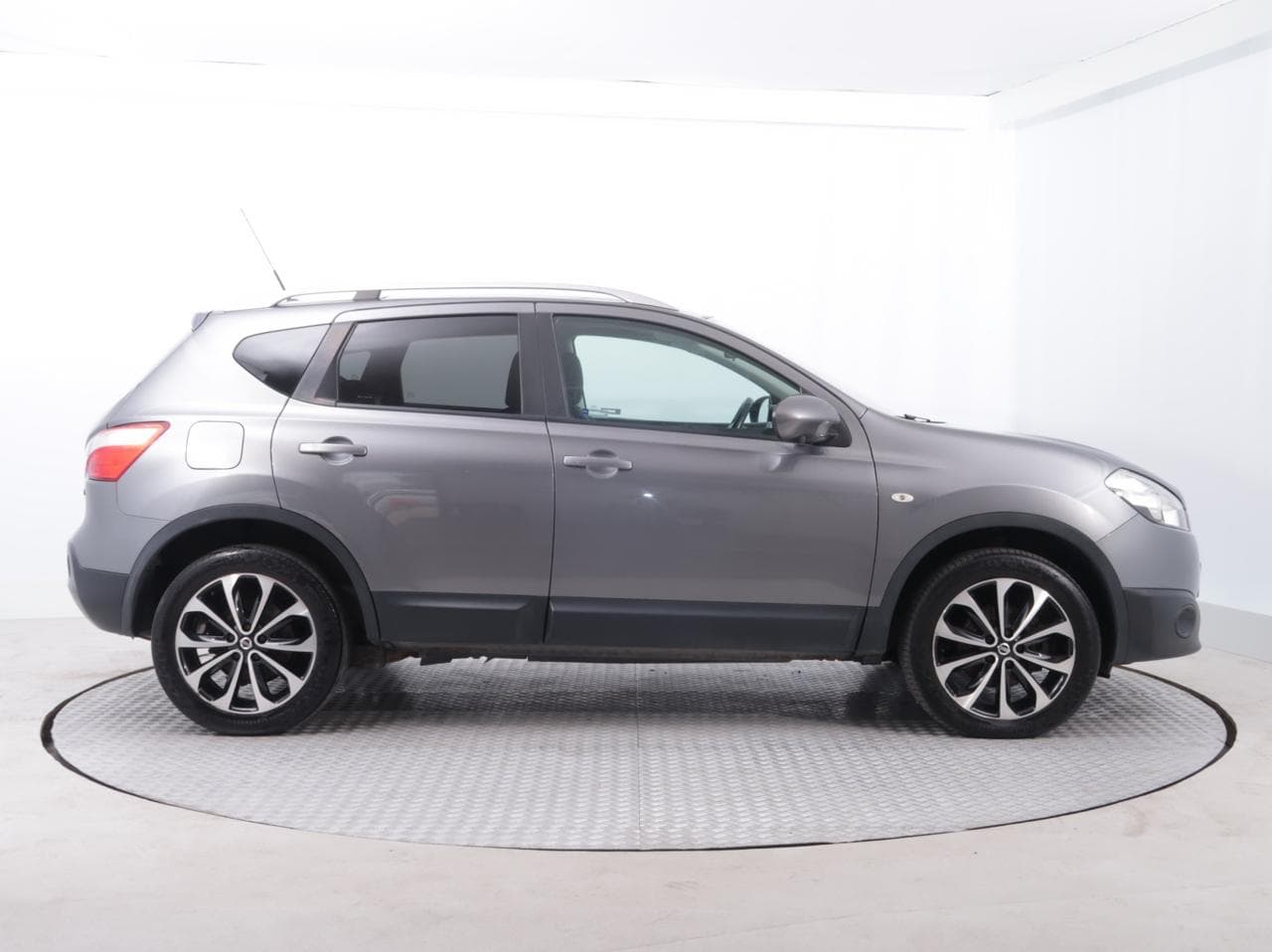 2013 Nissan QASHQAI - 8