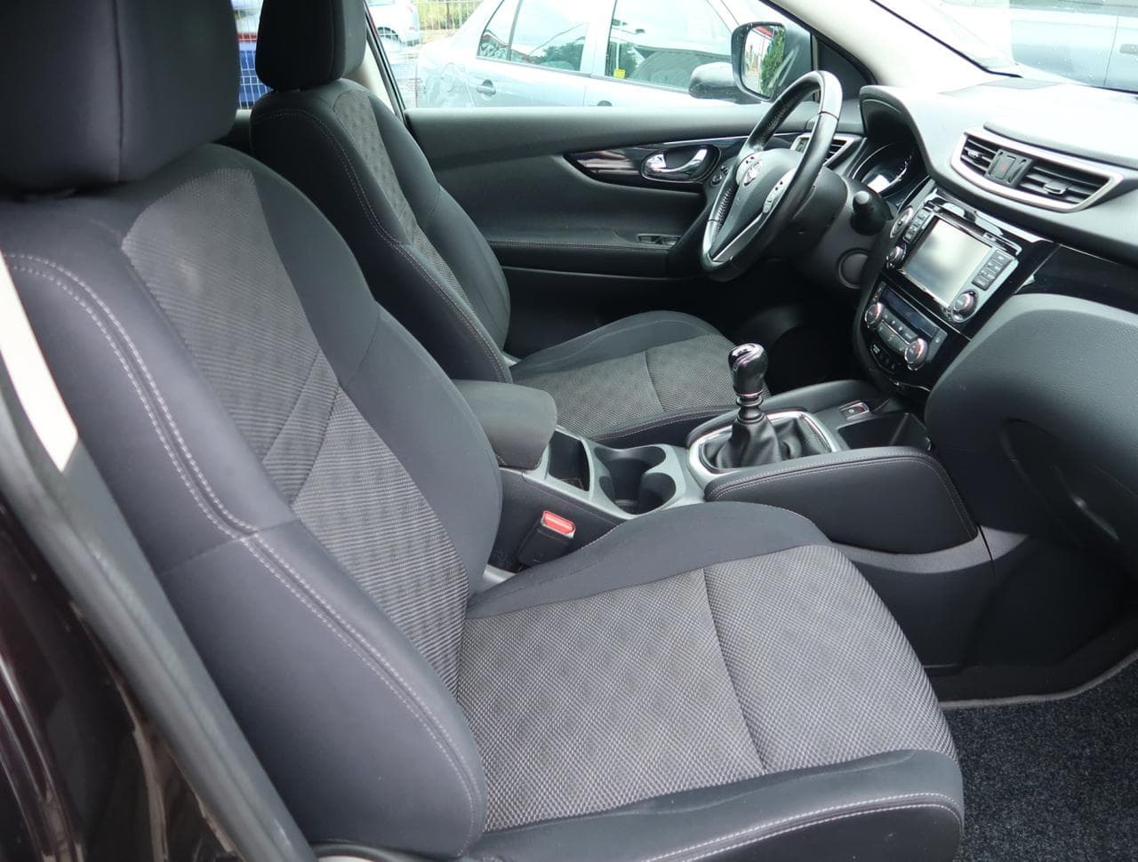 2015 Nissan QASHQAI - 12