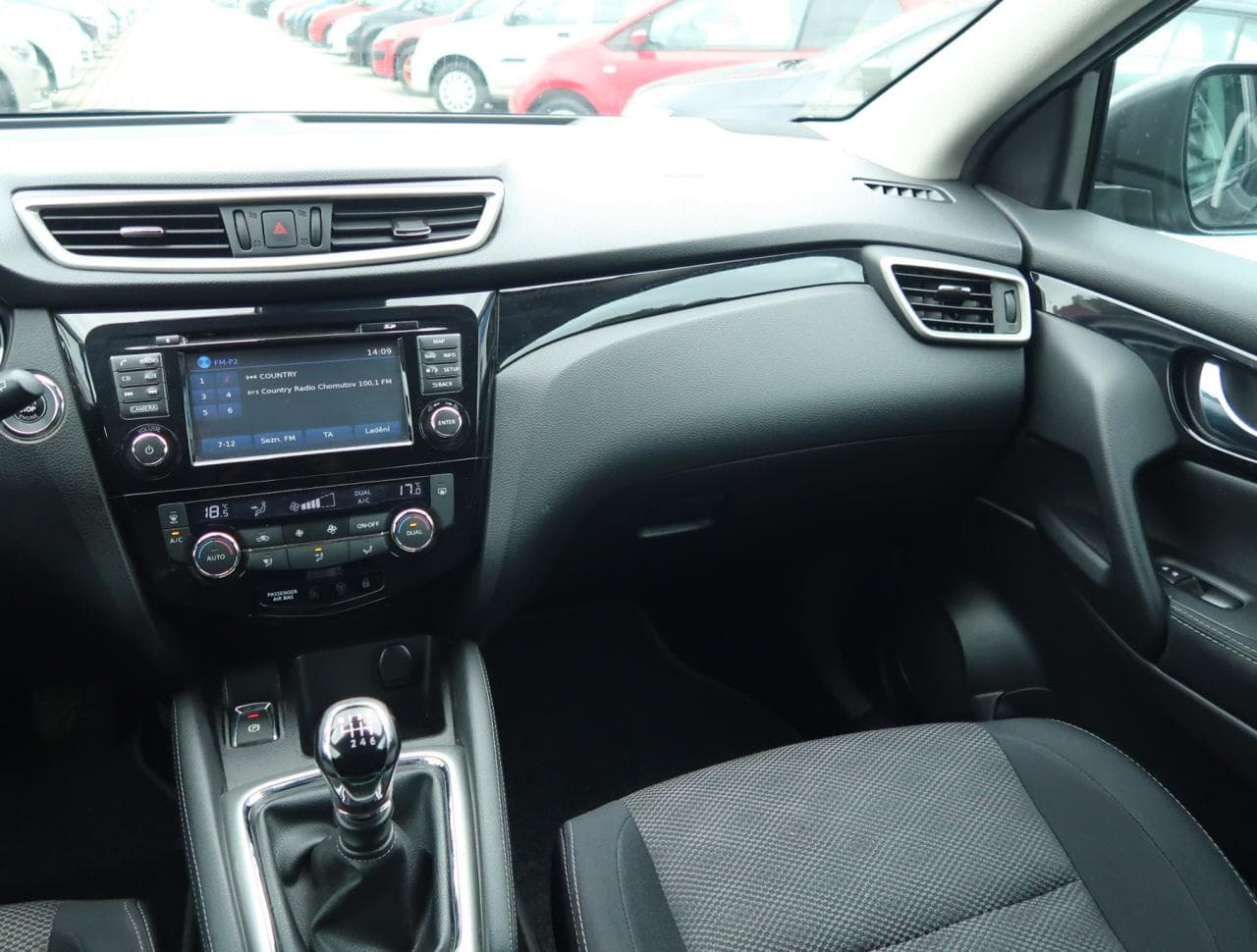 2015 Nissan QASHQAI - 11