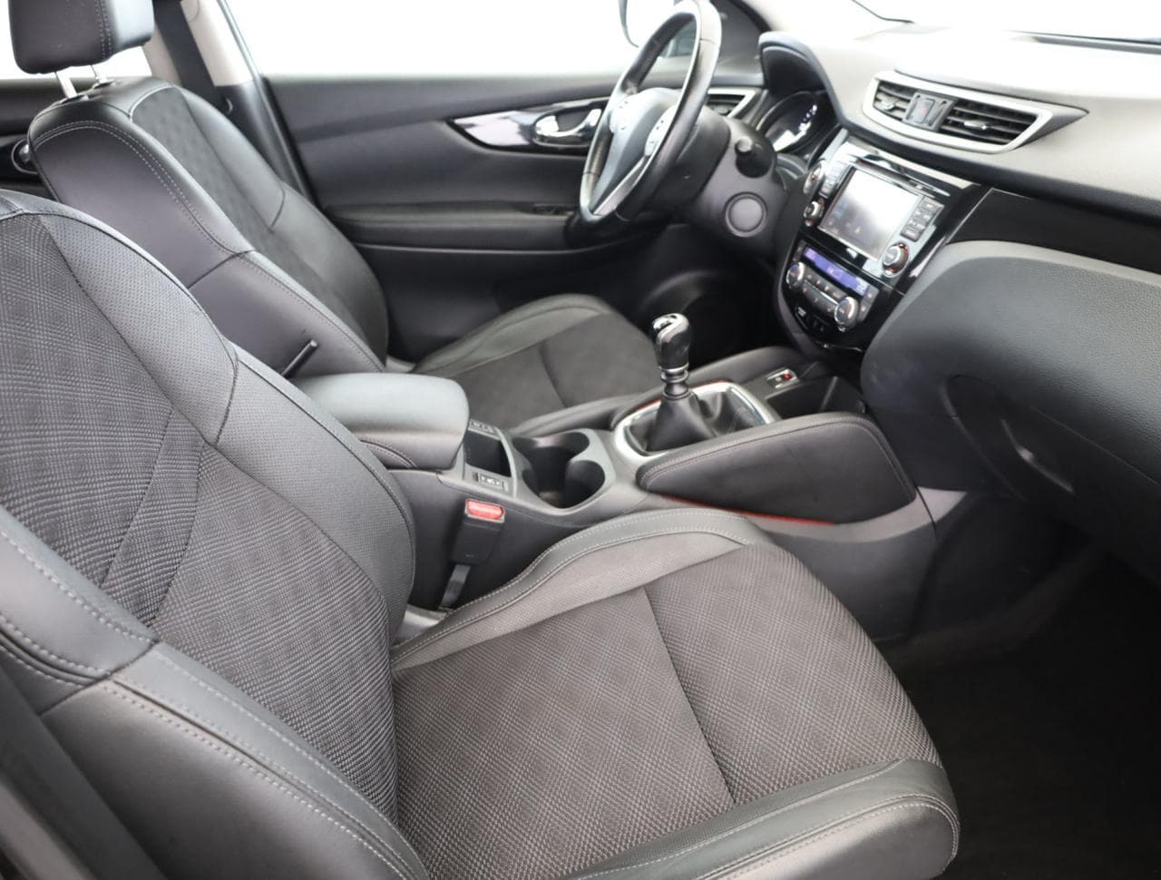 2015 Nissan QASHQAI - 10