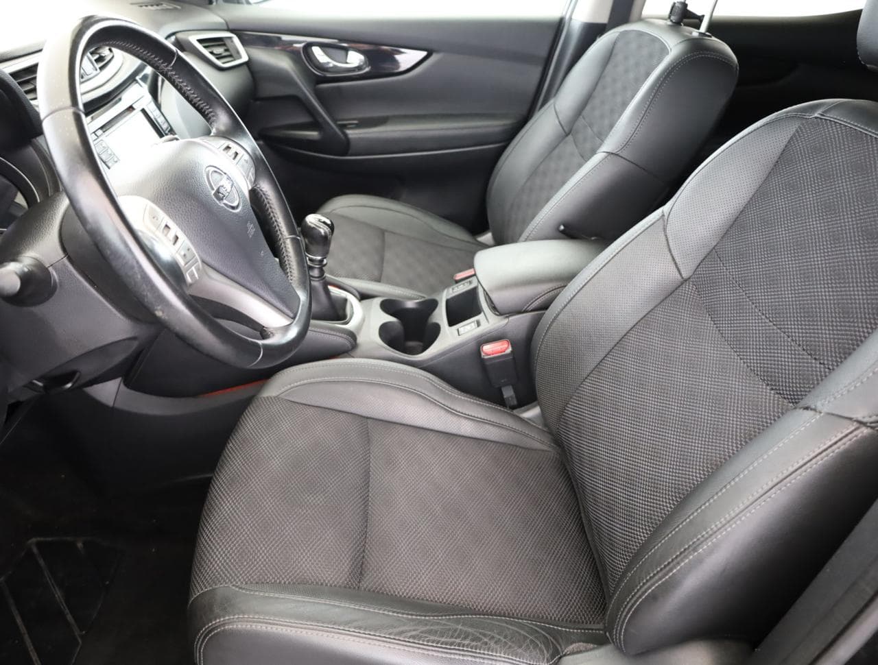 2015 Nissan QASHQAI - 13