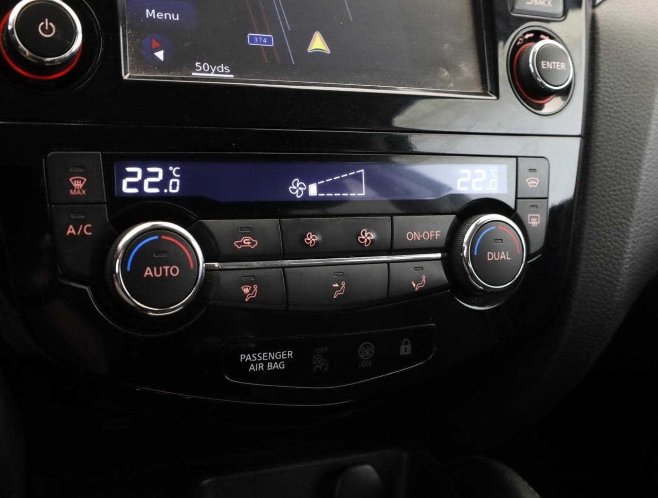 2015 Nissan QASHQAI - 19