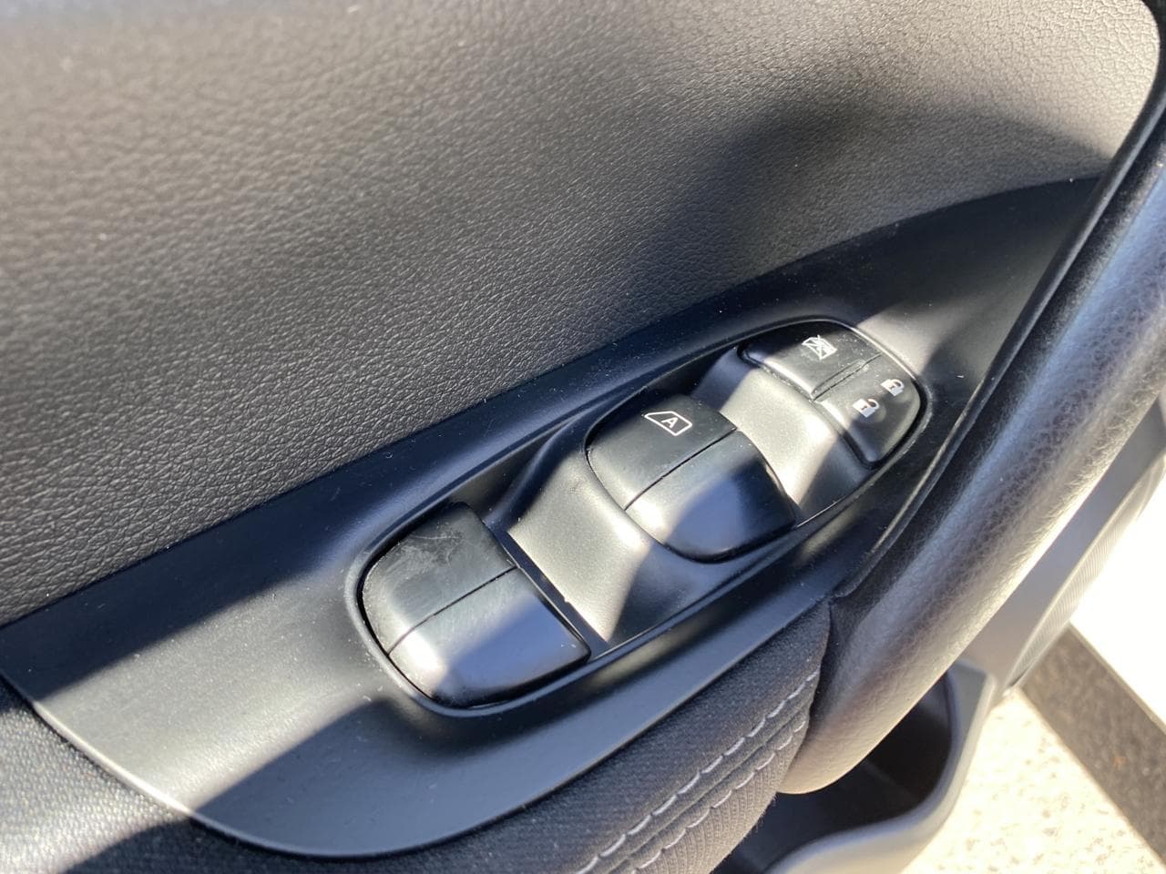 2015 Nissan QASHQAI - 13