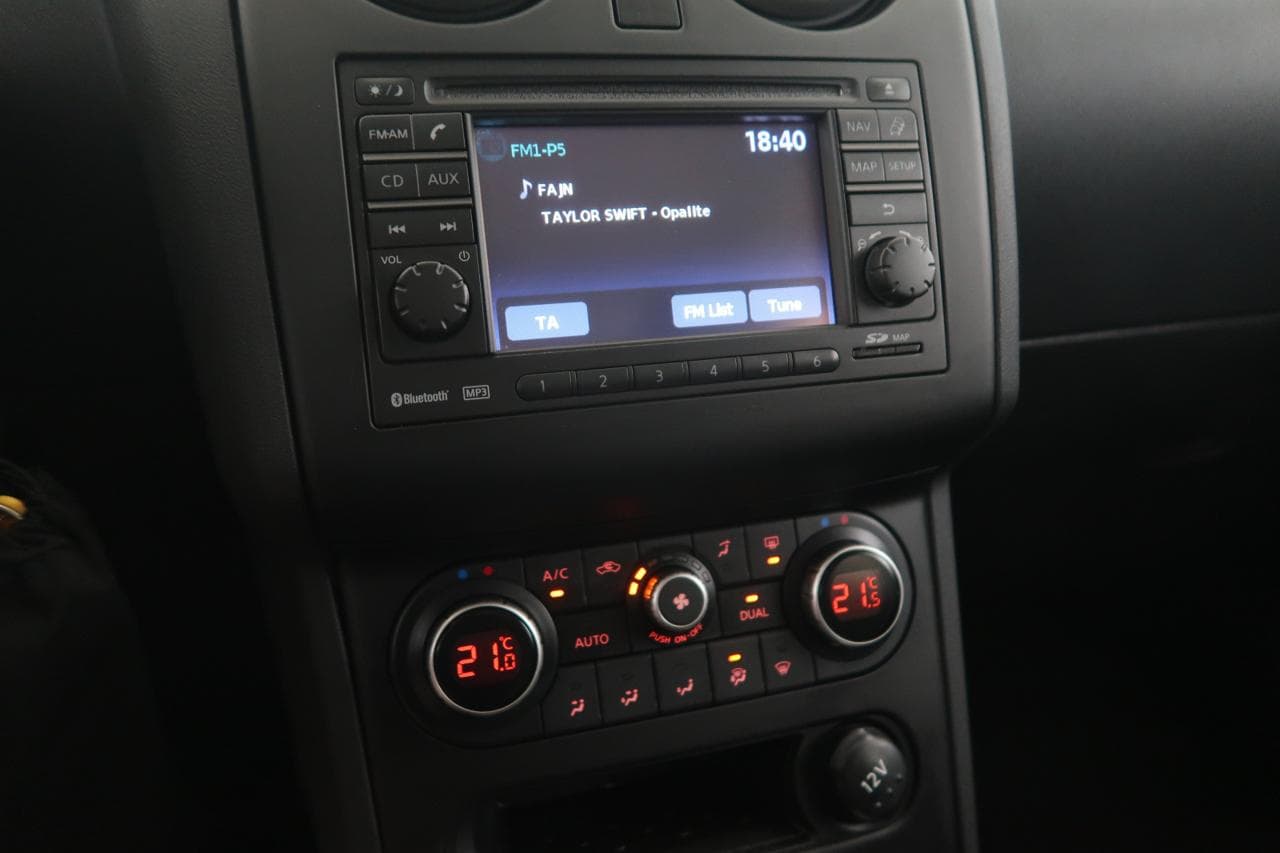 2013 Nissan QASHQAI - 18