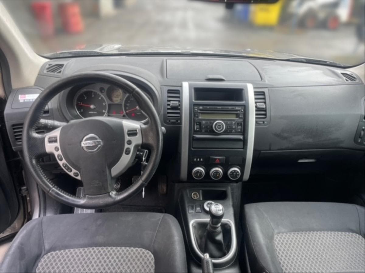 2010 Nissan X-TRAIL - 9