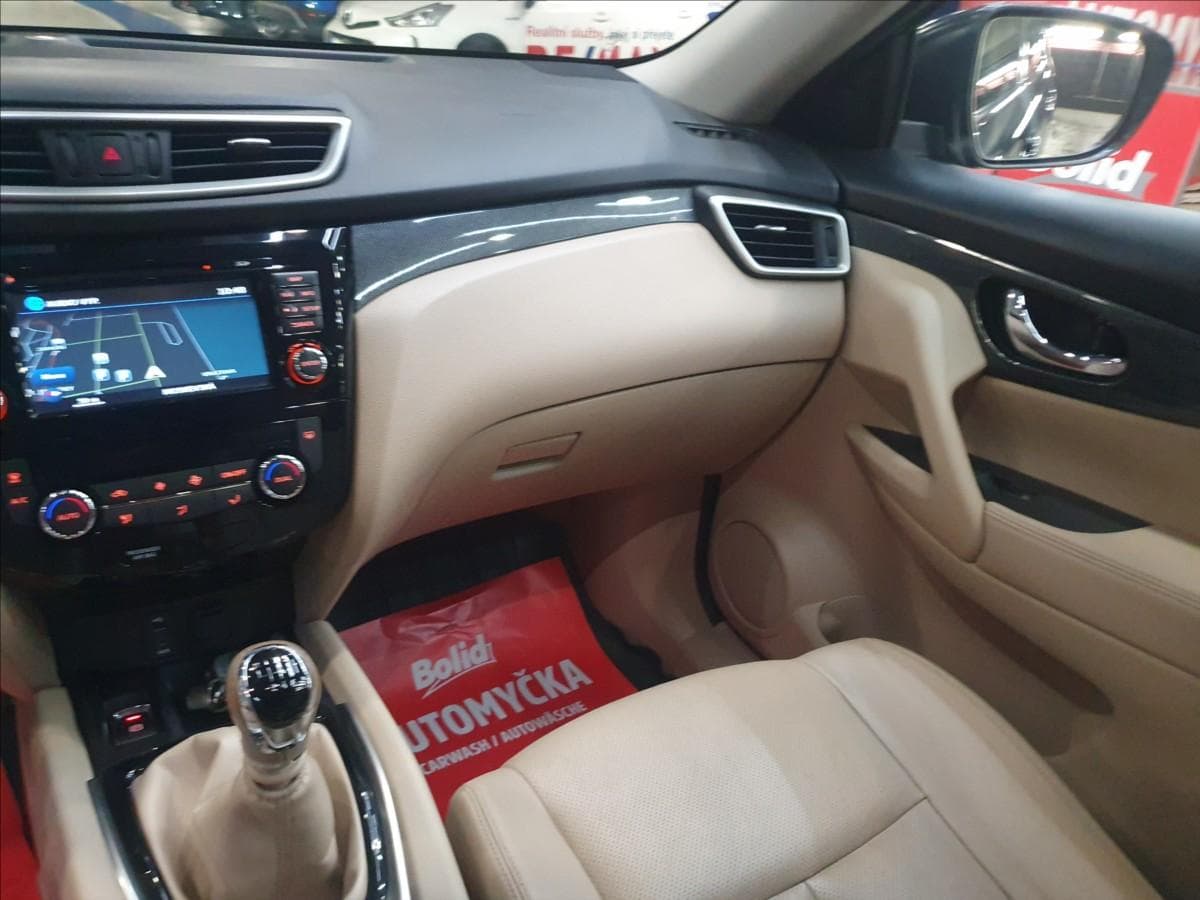 2016 Nissan X-TRAIL - 11