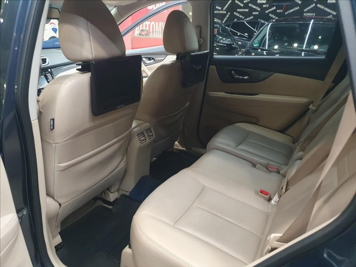 2016 Nissan X-TRAIL - 26