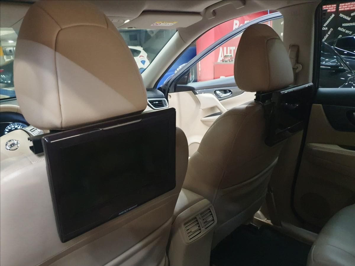 2016 Nissan X-TRAIL - 28