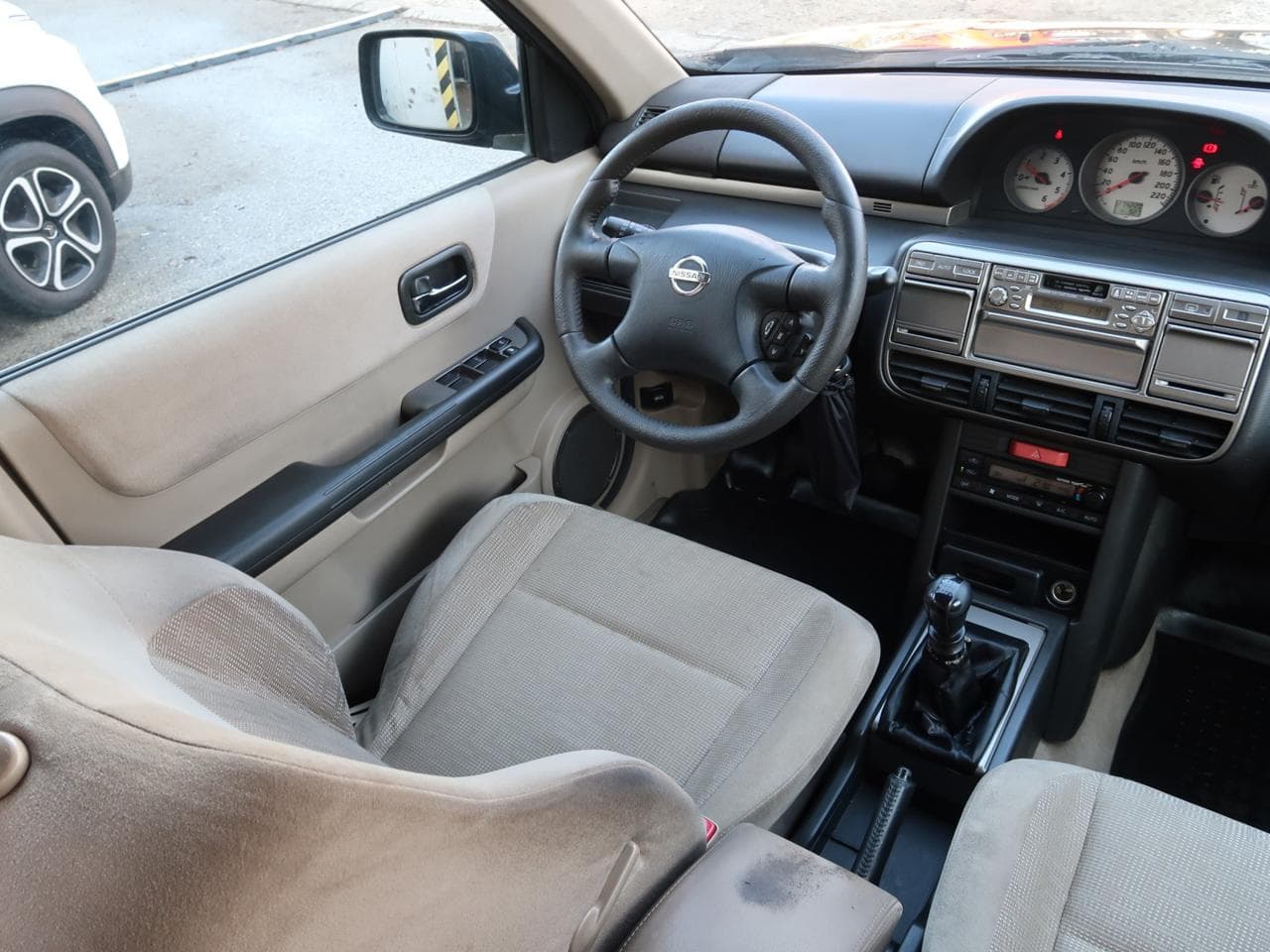 2003 Nissan X-Trail - 9