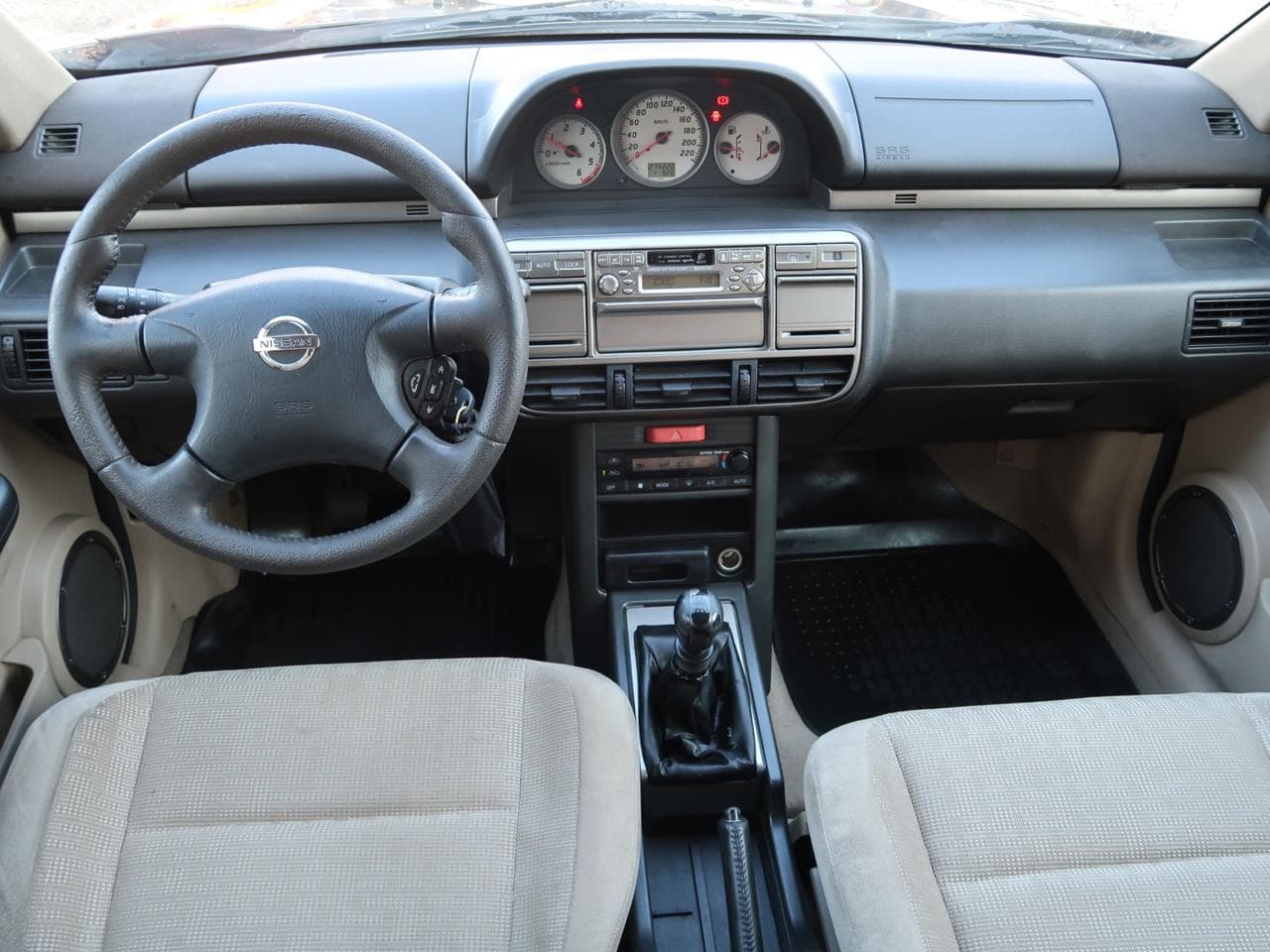 2003 Nissan X-Trail - 10