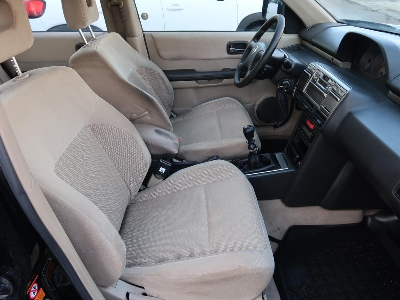 2003 Nissan X-Trail - 12