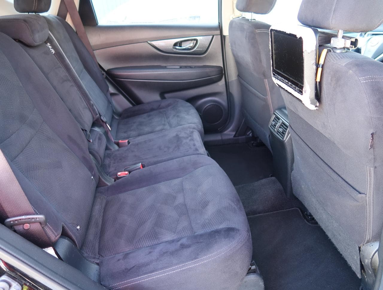 2015 Nissan X-Trail - 13