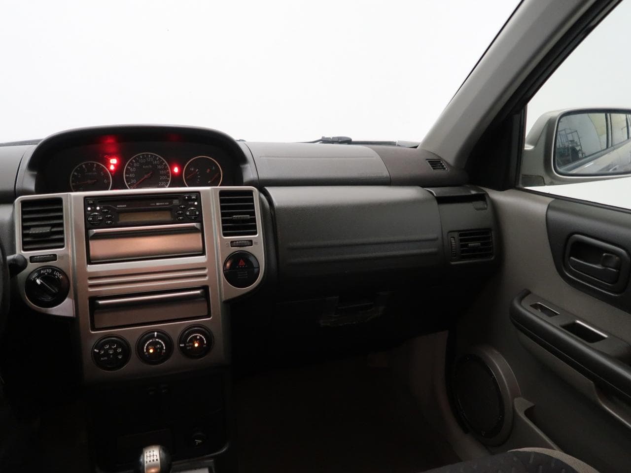 2006 Nissan X-TRAIL - 11