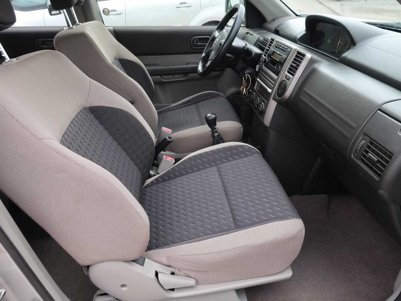 2005 Nissan X-TRAIL - 12