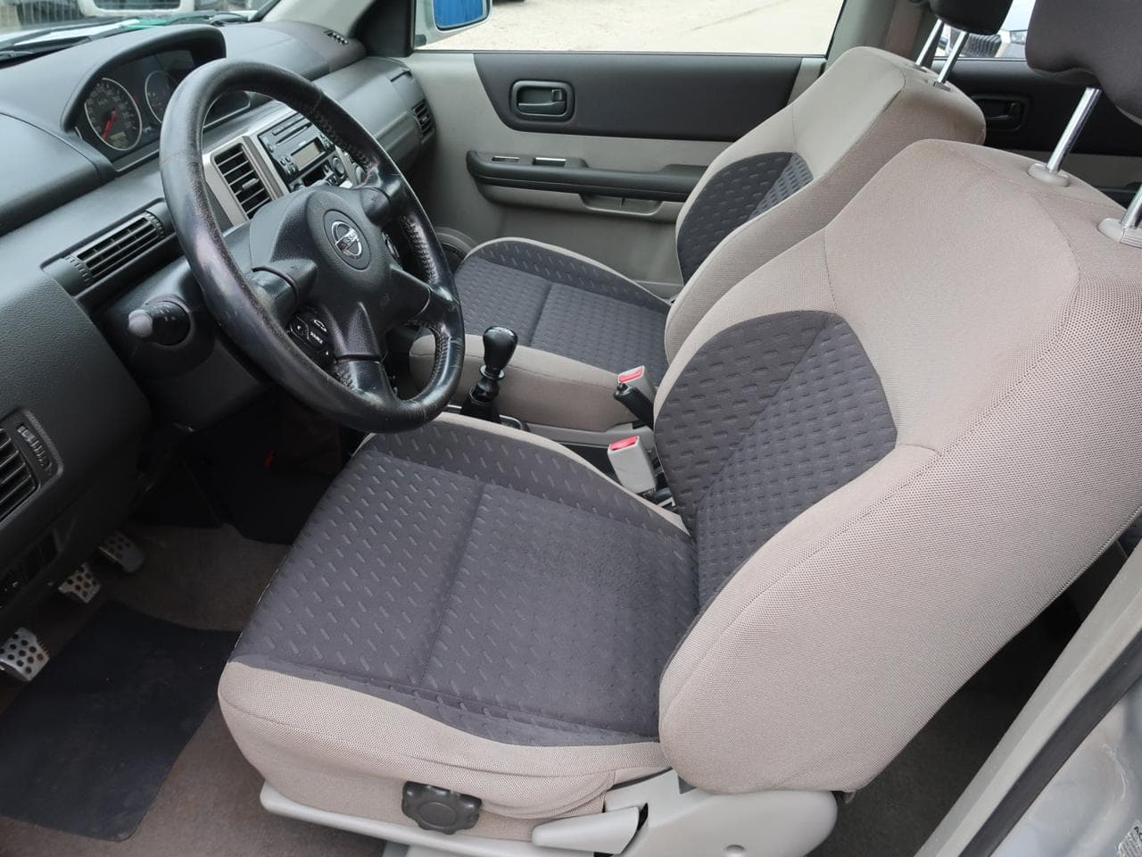 2005 Nissan X-TRAIL - 16