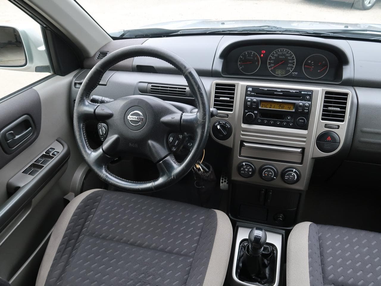 2005 Nissan X-TRAIL - 9