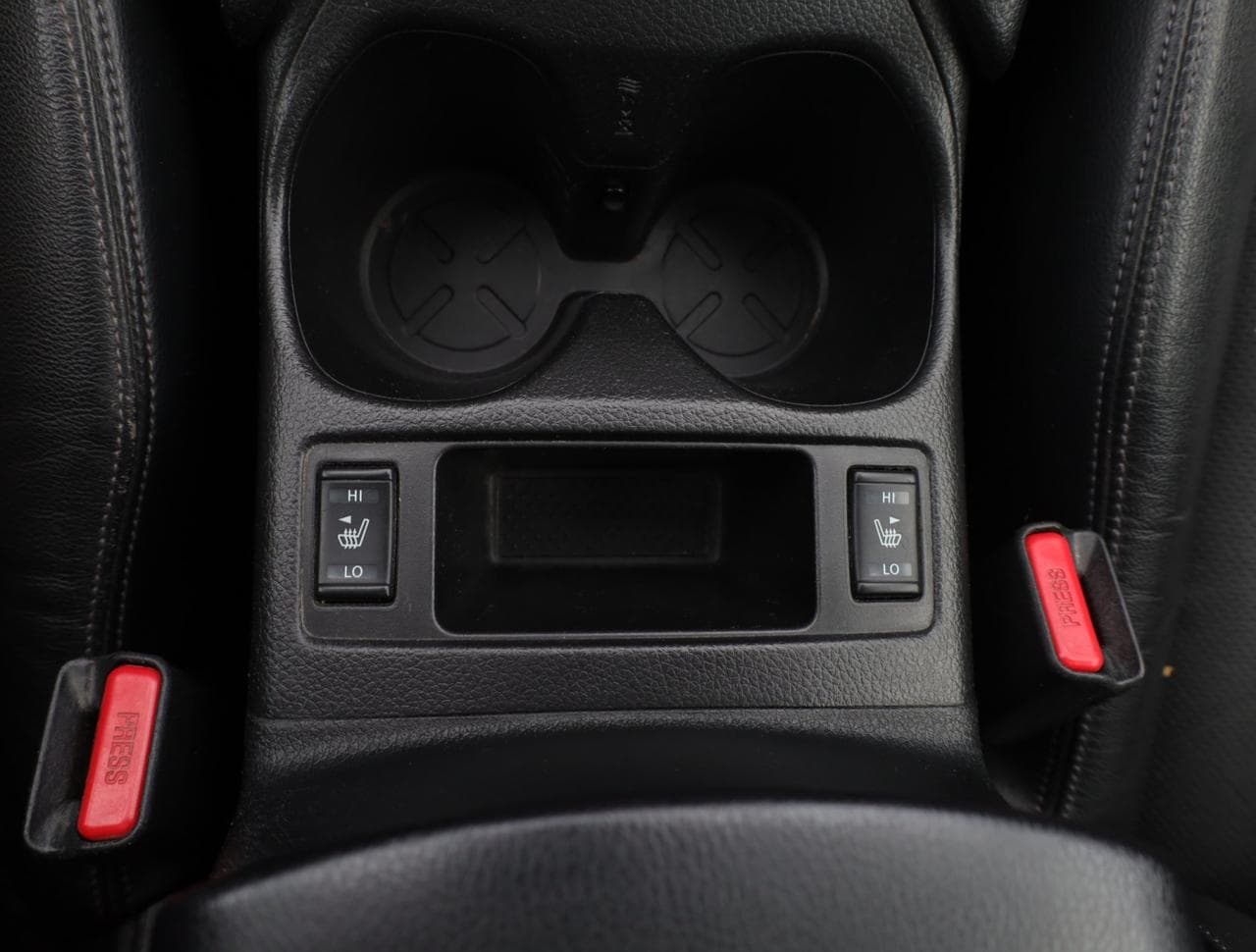 2016 Nissan X-TRAIL - 25