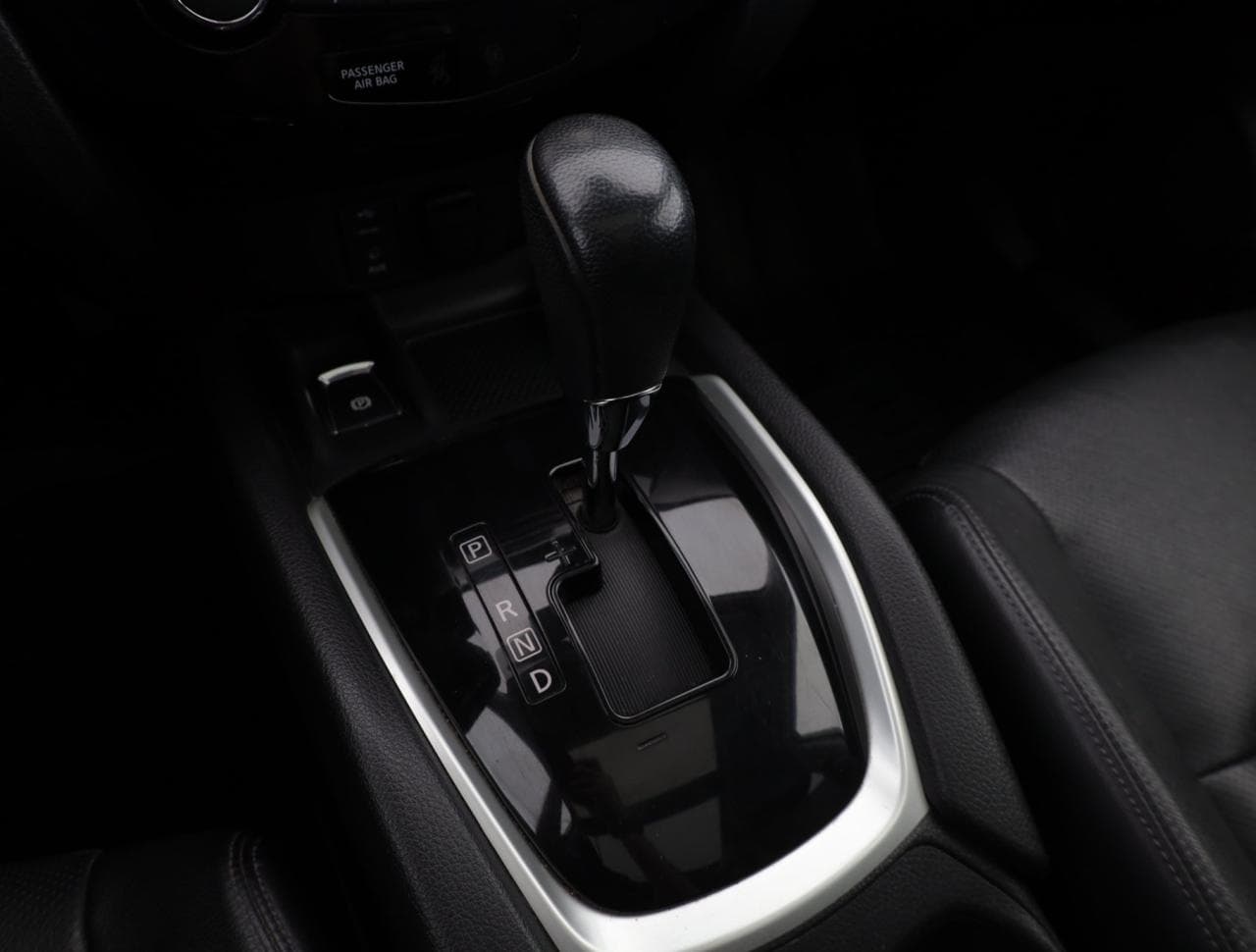 2016 Nissan X-TRAIL - 27