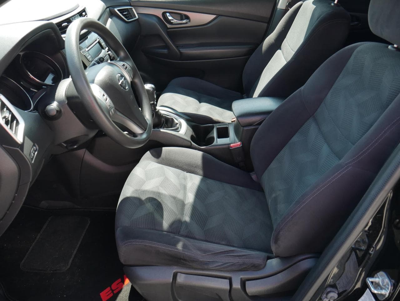 2014 Nissan X-TRAIL - 16