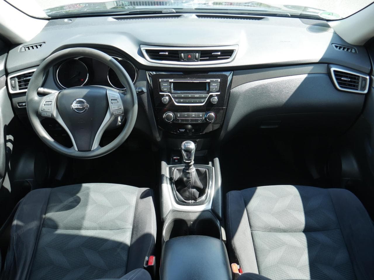 2014 Nissan X-TRAIL - 14