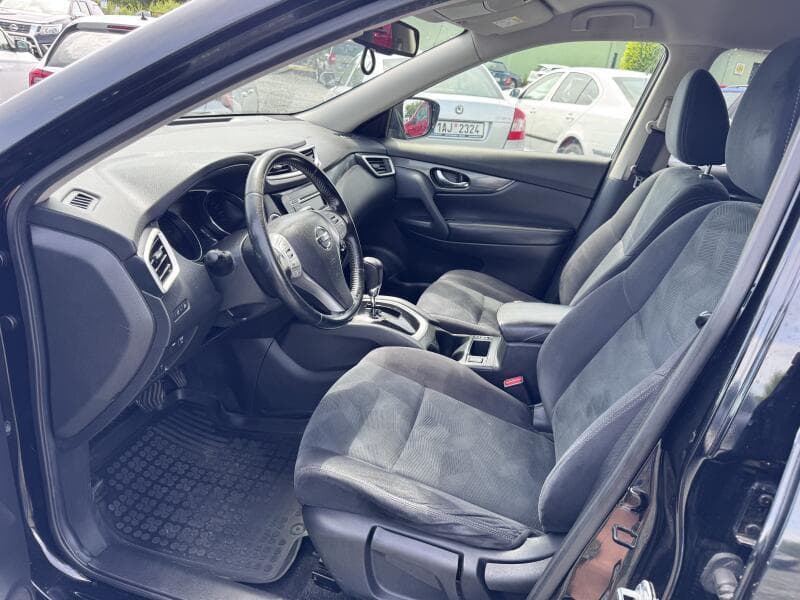 2015 Nissan X-TRAIL - 23