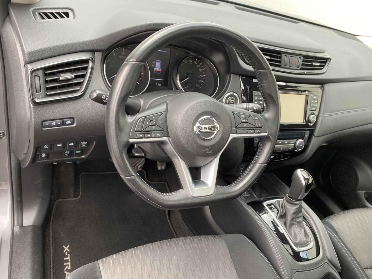 2020 Nissan X-TRAIL - 12