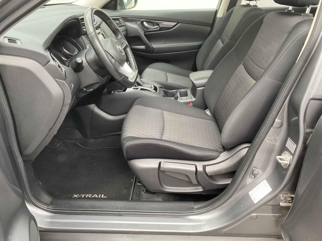 2020 Nissan X-TRAIL - 9