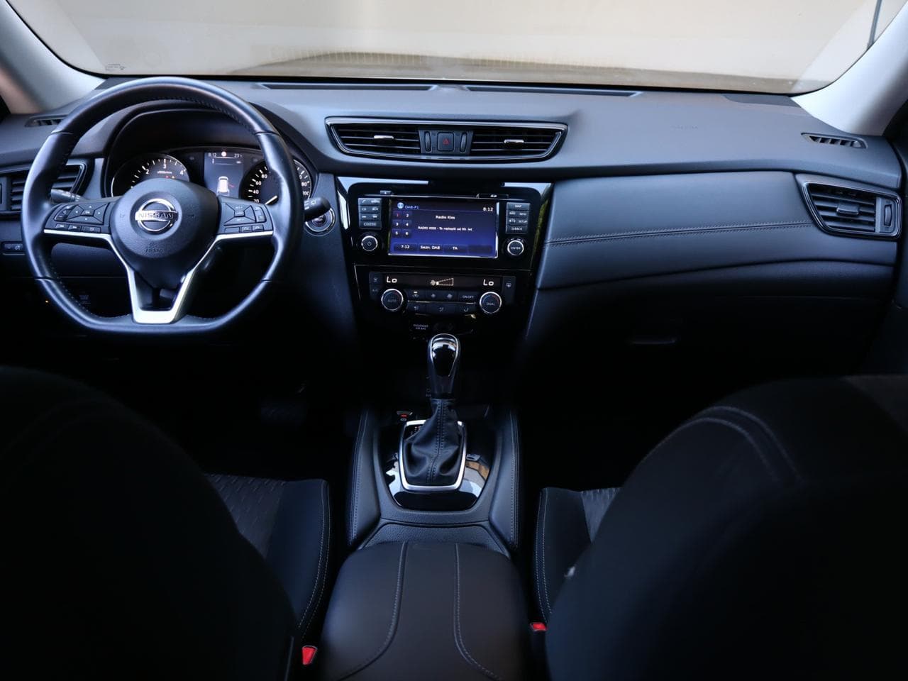 2020 Nissan X-TRAIL - 15