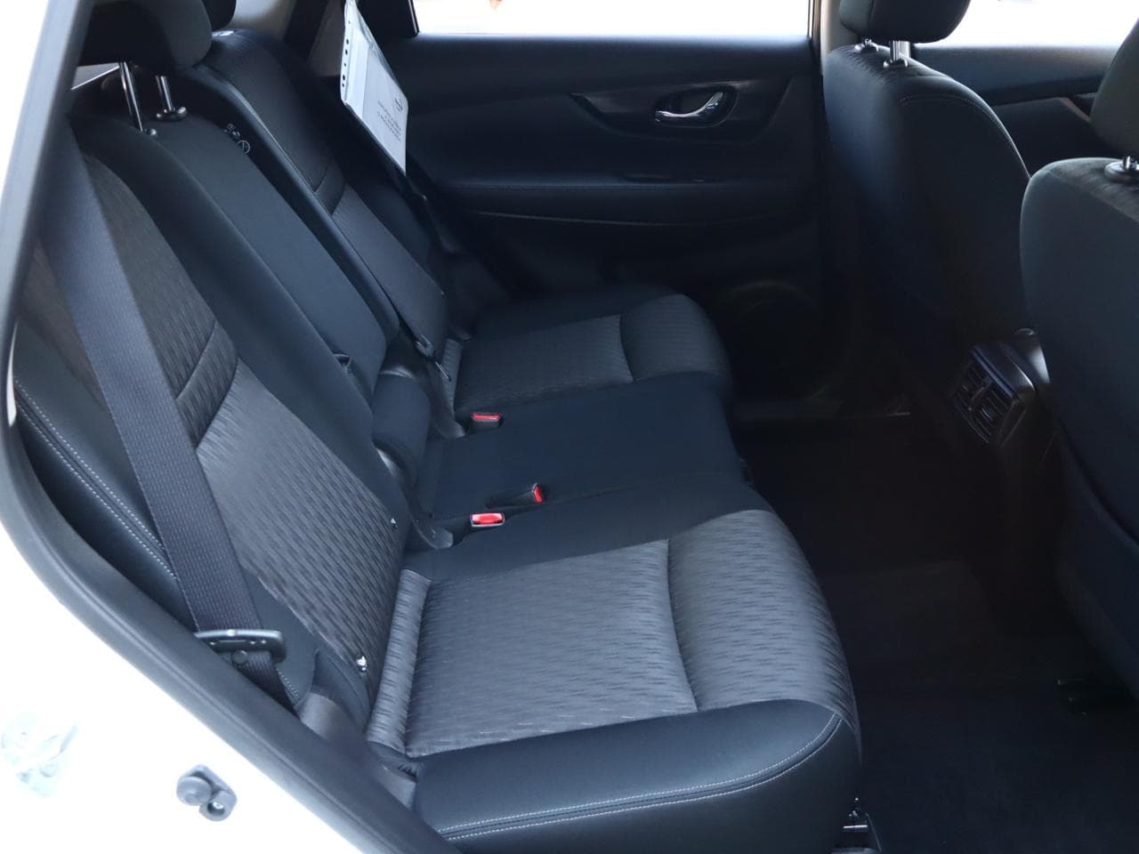 2020 Nissan X-TRAIL - 19