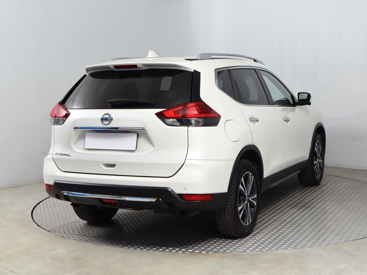 2020 Nissan X-TRAIL - 11