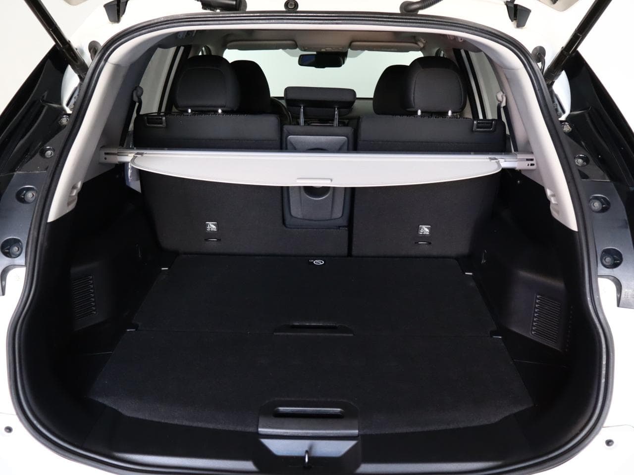 2020 Nissan X-TRAIL - 32