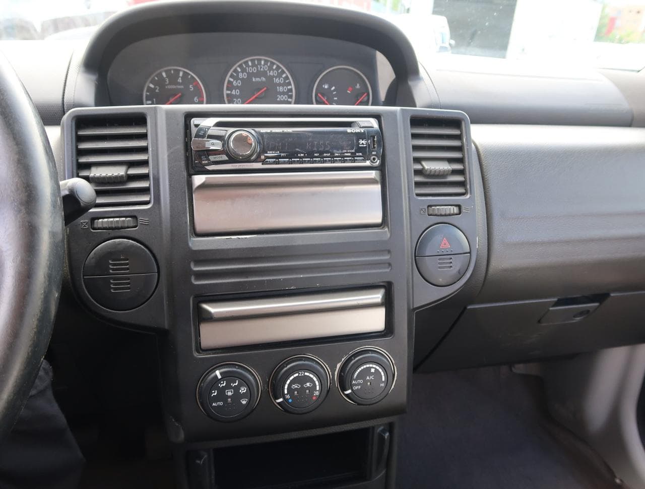 2006 Nissan X-TRAIL - 18