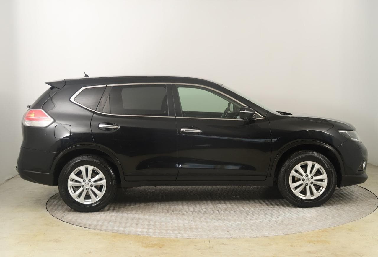 2016 Nissan X-TRAIL - 8