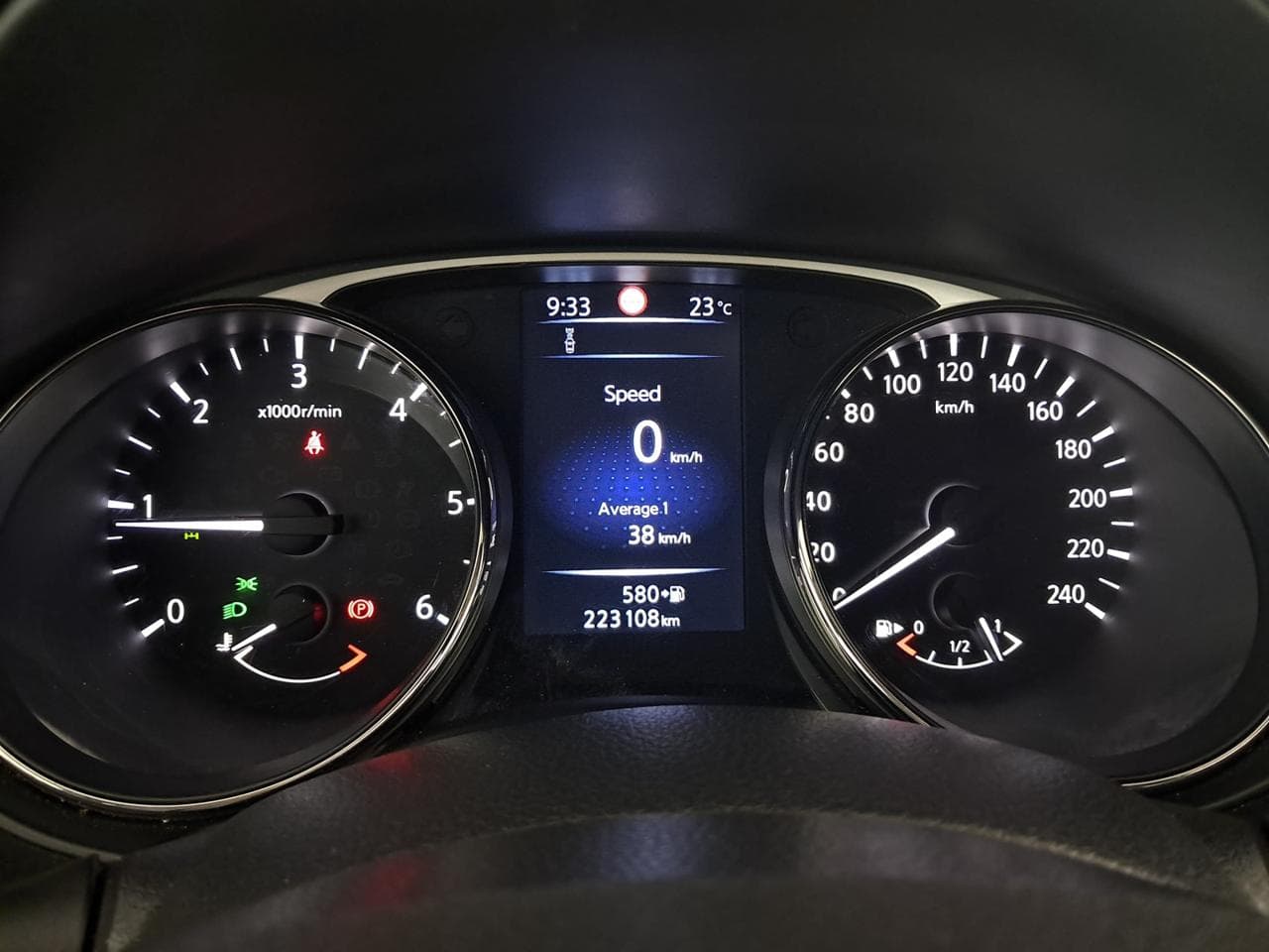 2015 Nissan X-TRAIL - 17