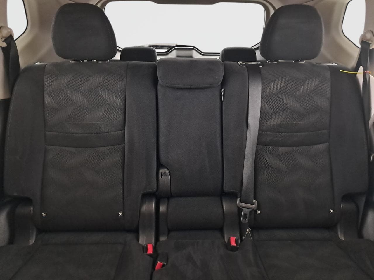 2015 Nissan X-TRAIL - 14