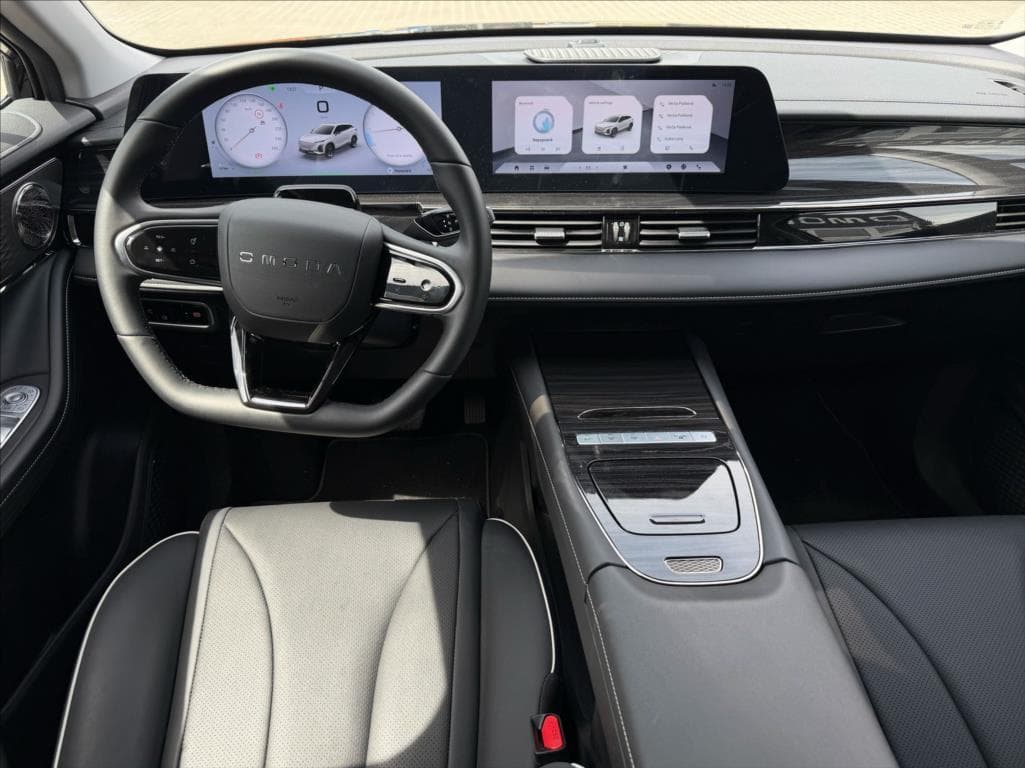 2025 Omoda 5 - 6