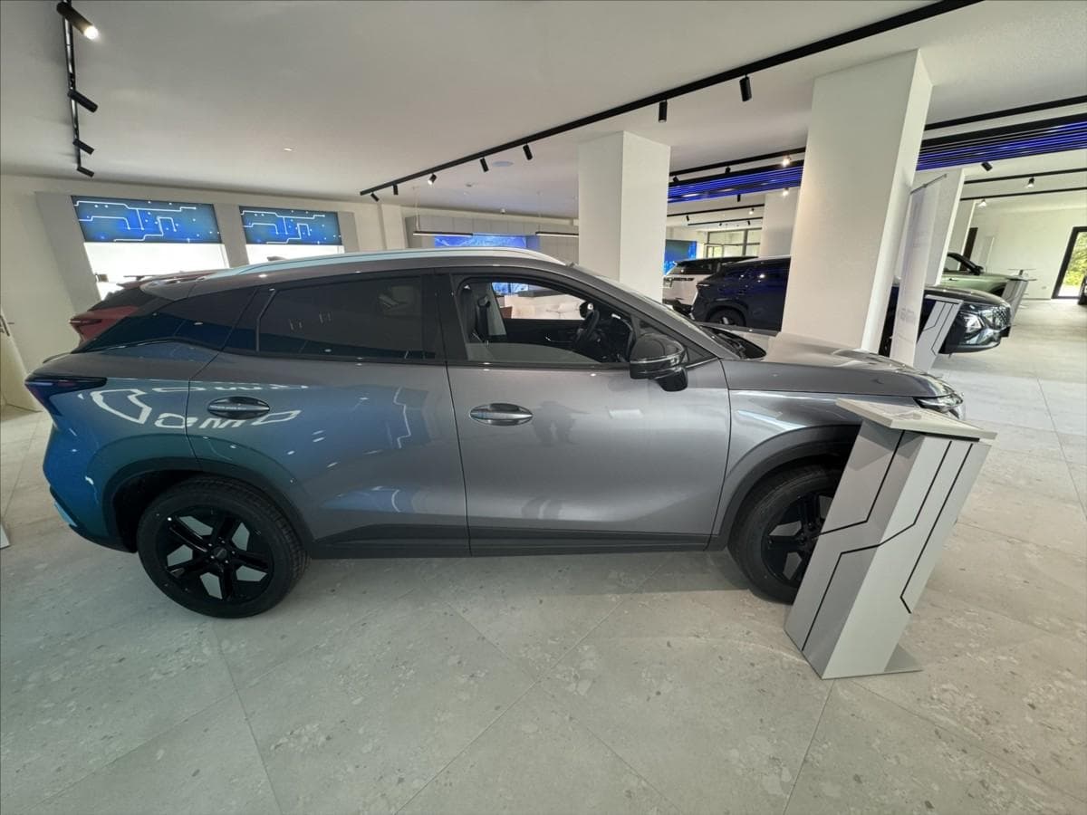 2026 Omoda 5 - 4