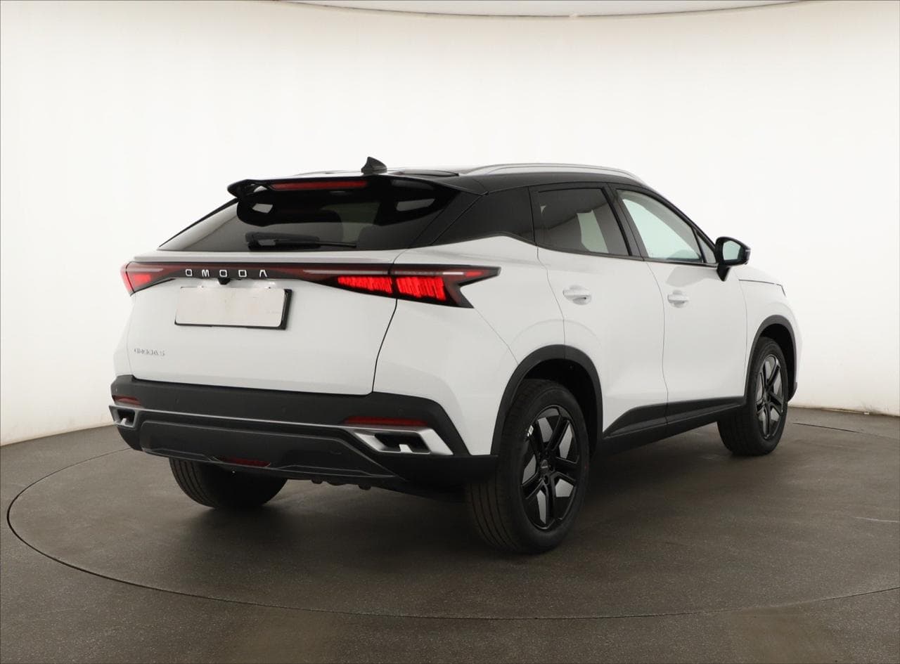 2026 Omoda 5 - 7
