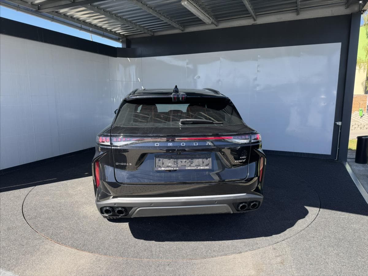 2026 Omoda 9 - 4