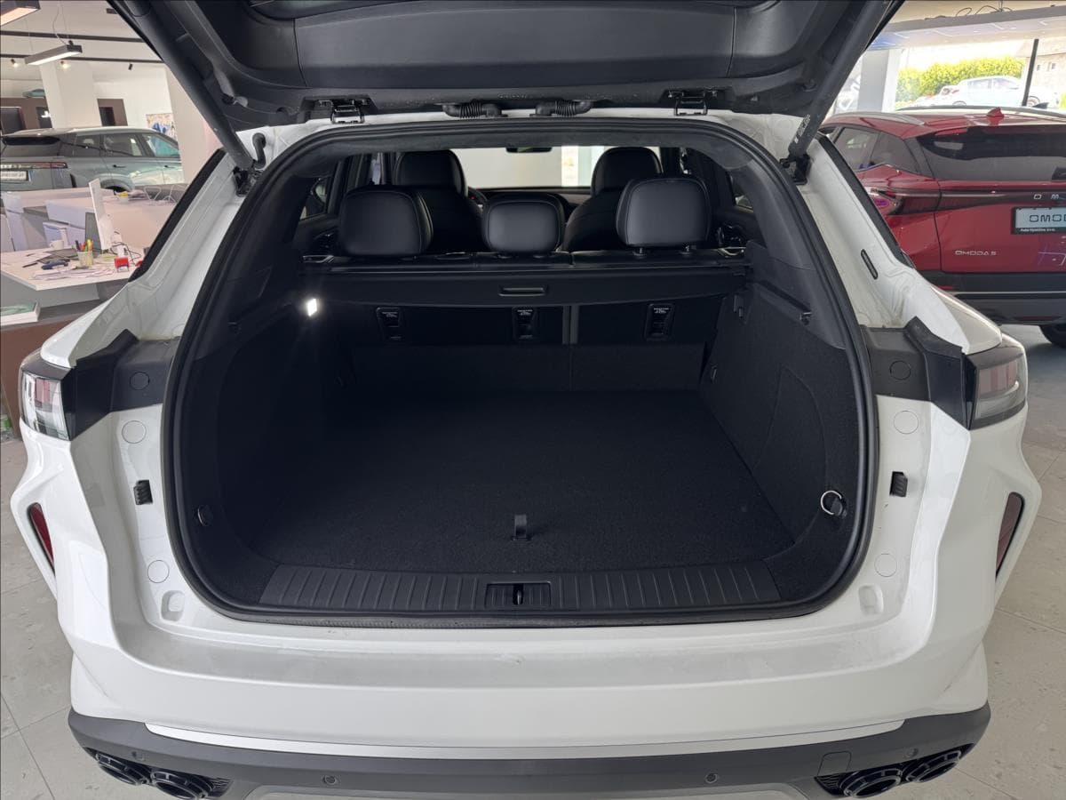 2026 Omoda 9 - 4