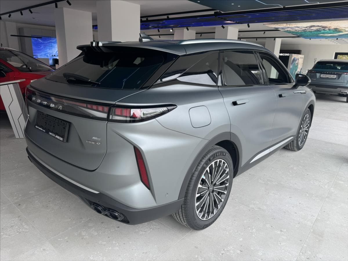 2026 Omoda 9 - 3