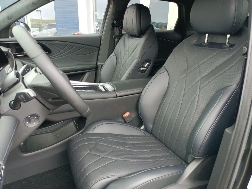 2026 Omoda 9 - 8