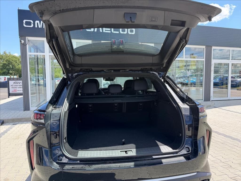 2026 Omoda 9 - 12