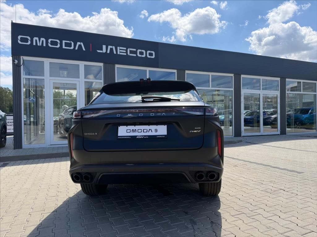 2026 Omoda 9 - 4