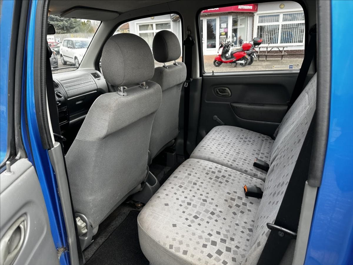 2002 Opel Agila - 27