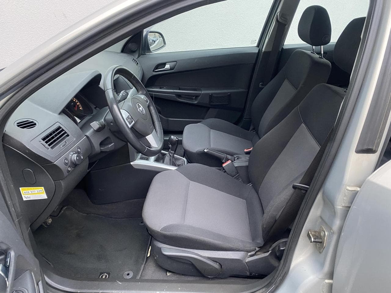 2011 Opel ASTRA - 9