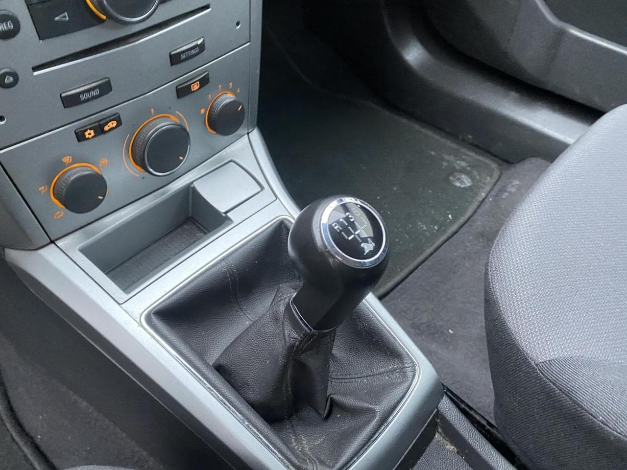 2011 Opel ASTRA - 15