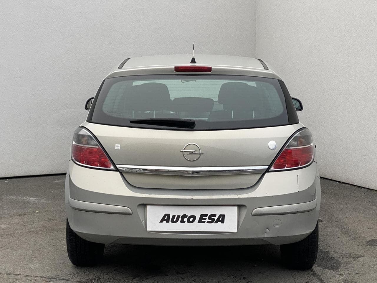 2011 Opel ASTRA - 5