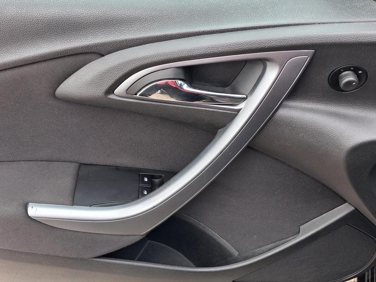 2013 Opel ASTRA - 11